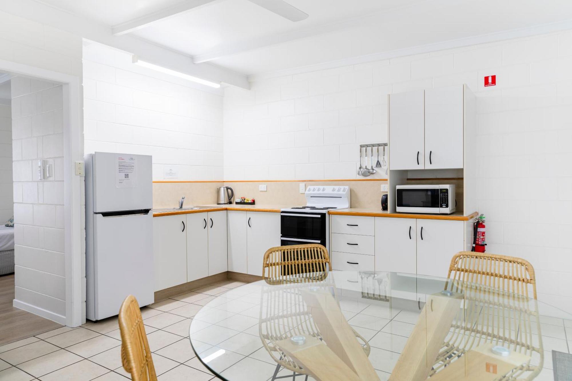 Palm View Holiday Apartments Bowen Zewnętrze zdjęcie